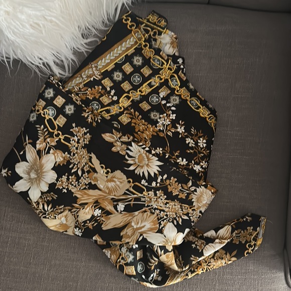 Tie scarf top - Picture 2 of 2